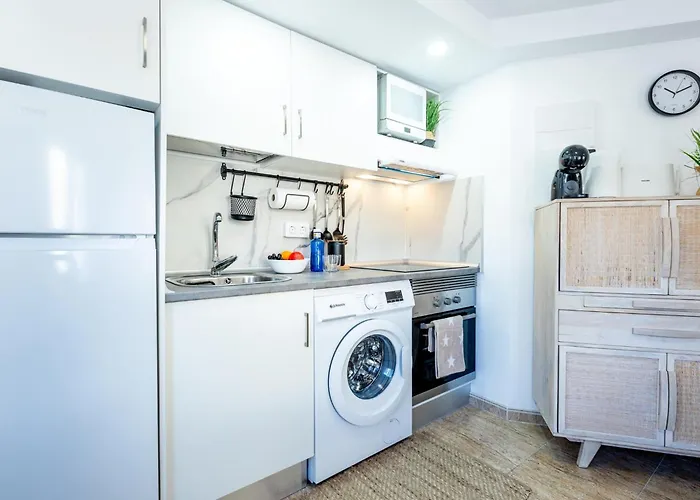 2b. Cozy Flores Big Terrace With Pool