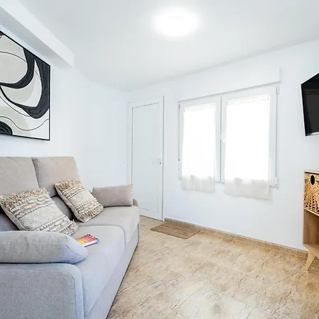 2b. Cozy Flores Big Terrace With Pool * Адехе