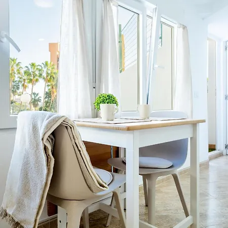 2b. Cozy Flores Big Terrace With Pool Адехе