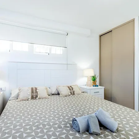 Апартаменти 2b. Cozy Flores Big Terrace With Pool *