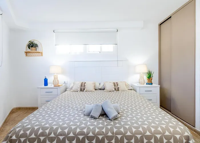 2b. Cozy Flores Big Terrace With Pool Apartment *